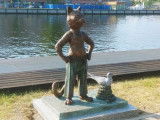 La statue du chat Umbriaga, à Szczecin (Pologne)