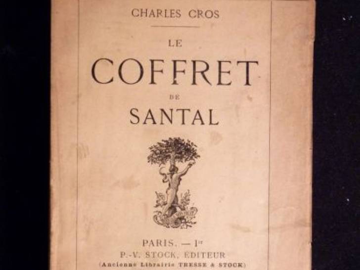 La page de couverture du recueil « Le coffret de santal » écrit par Charles Cros