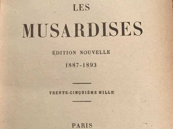 La page de couverture du recueil « Les musardises » écrit par Edmond Rostand