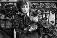 Colette avec un chat